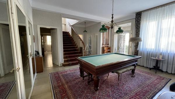 // MAISON INDIVIDUELLE 410M² // 10 CHAMBRES // TERRAIN CLOS ARBORE // CAVES // GARAGE //