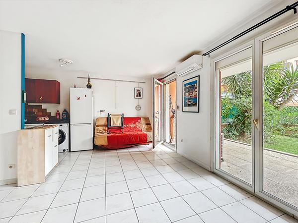 A VENDRE : Appartement T3 de 67m2 avec 67m2 d'extérieur (terrasse jardin) secteur sormiou 13009 Marseille