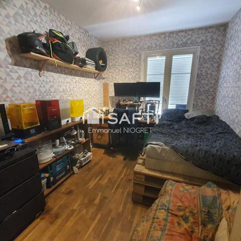 Pavillon de 78 m², 3 ch, dépendance sur 850 m² de terrain