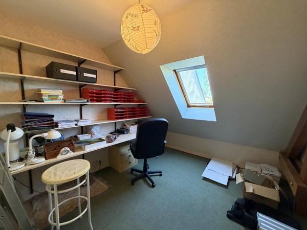 Vente                                                      Maison de village
                        
                     7 pièces                      145 m2                     à Moret-Loing-Et-Orvanne