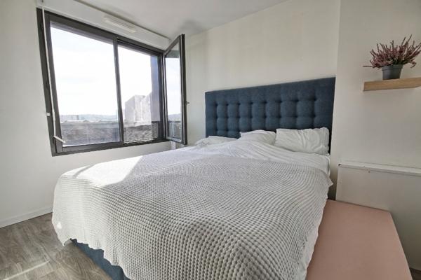 Bordeaux Bacalan appartement F4 en excellent état de 86m² (84m² carrez) avec terrasse de 56m² proche tramway B