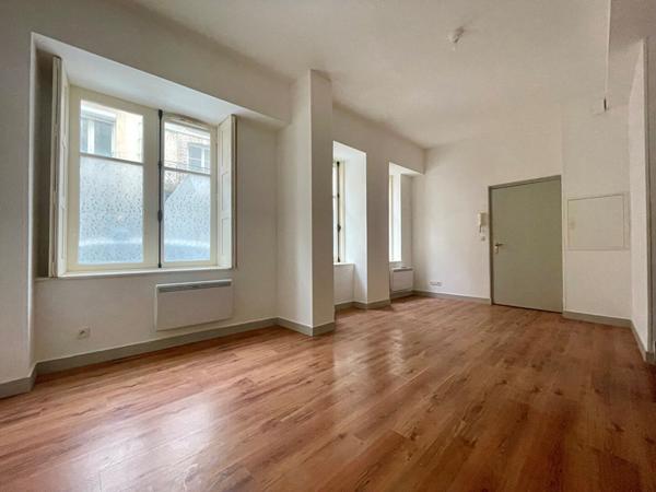 DUPLEX  3 PIECES CENTRE DIEPPE