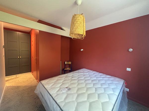 À LOUER Appartement T4 style loft à 5 minutes de Dax, avec vue sur la campagne