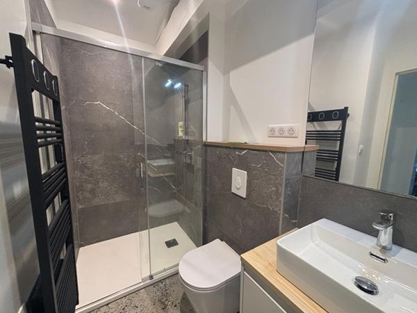 À LOUER Appartement T4 style loft à 5 minutes de Dax, avec vue sur la campagne