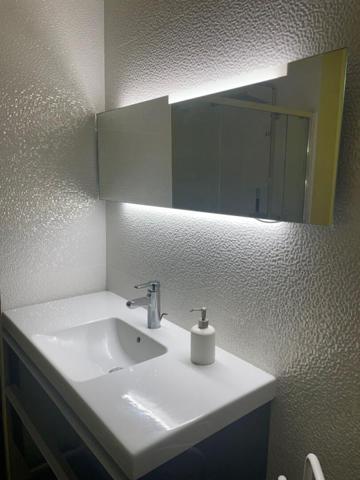 EXCLUSIVITÉ BEL APPARTEMENT TRAVERSANT, T4, LOGGIA, PARKING COUVERT, CAVE