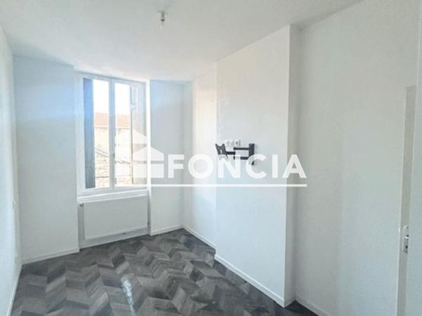 Location Appartement 3 pièces 56.2 m² - 7 RUE DES PASSEMENTIERS Saint-etienne 42100