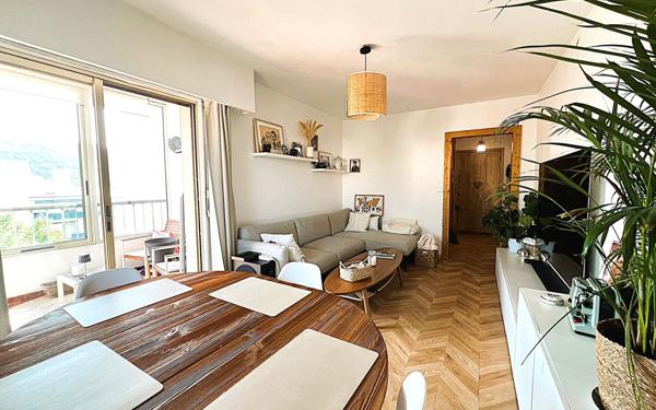 Appartement à vendre    2 pièces • 49,74 m2 Le Cannet