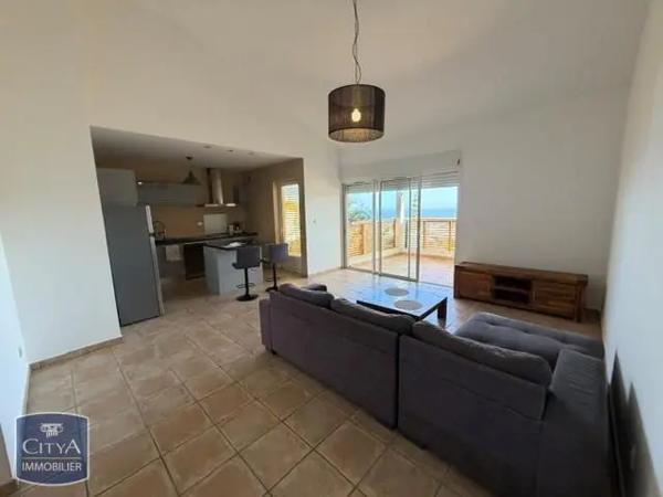 Appartement à louer 3 pièces 70.27m² Saint-Leu (97424)