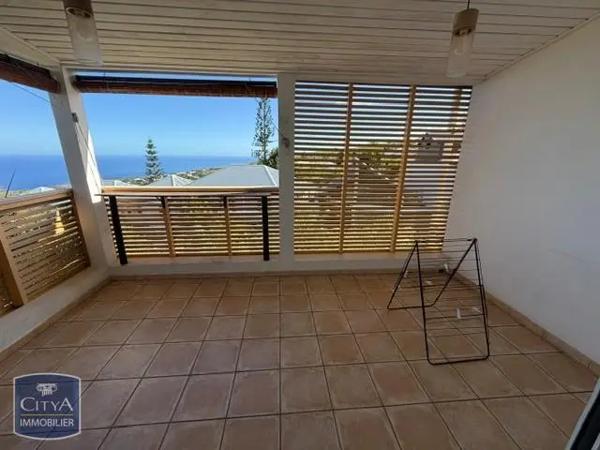 Appartement à louer 3 pièces 70.27m² Saint-Leu (97424)
