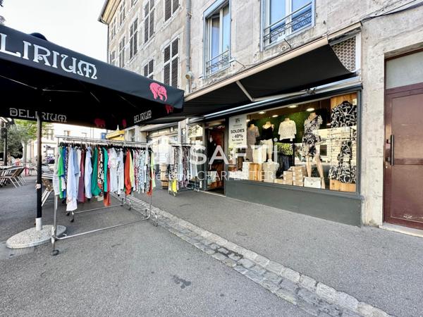 À saisir ! Fonds de commerce Instaglam en plein centre ville