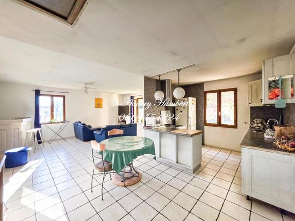 EXCLUSIVITE à PIERREVERT, MAISON T4 de 93 m², de PLAIN PIED, dans lotissement calme et agréable sur 500 m² arborés