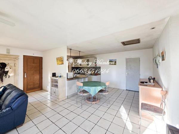 EXCLUSIVITE à PIERREVERT, MAISON T4 de 93 m², de PLAIN PIED, dans lotissement calme et agréable sur 500 m² arborés