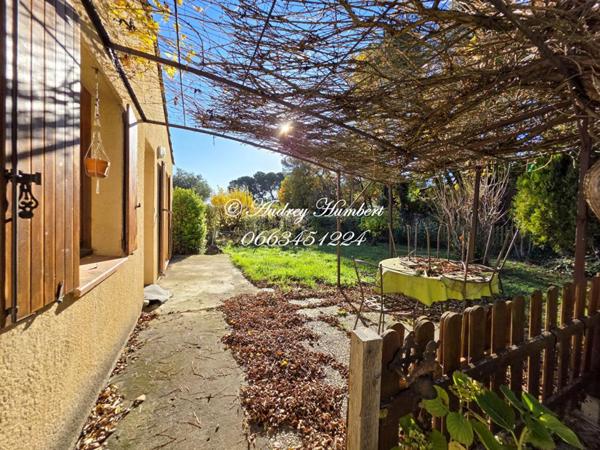 EXCLUSIVITE à PIERREVERT, MAISON T4 de 93 m², de PLAIN PIED, dans lotissement calme et agréable sur 500 m² arborés