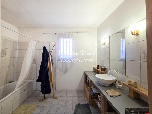 EXCLUSIVITE à PIERREVERT, MAISON T4 de 93 m², de PLAIN PIED, dans lotissement calme et agréable sur 500 m² arborés