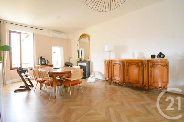 Appartement F4 à vendre  4 pièces - 147,29 m 2   VICHY  - 03