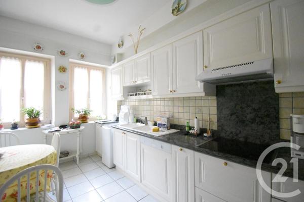 Appartement F4 à vendre  4 pièces - 147,29 m 2   VICHY  - 03