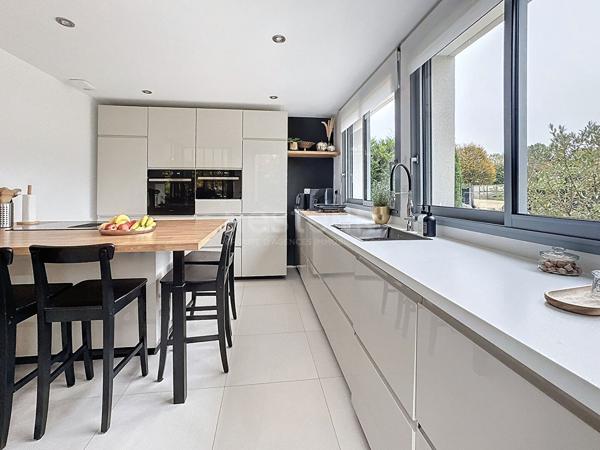 Maison Lamorlaye 7 pièce(s) 200 m2