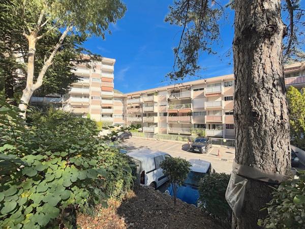 Appartement à vendre 3 pièces GRASSE (06)