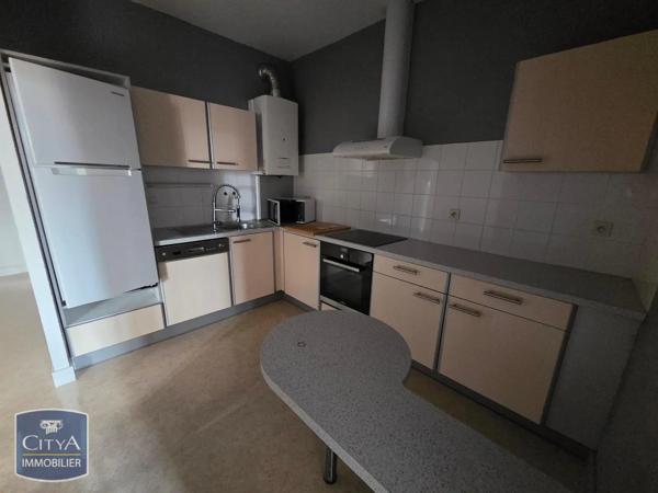 Appartement à louer 4 pièces 89.3m² Issoire (63500)