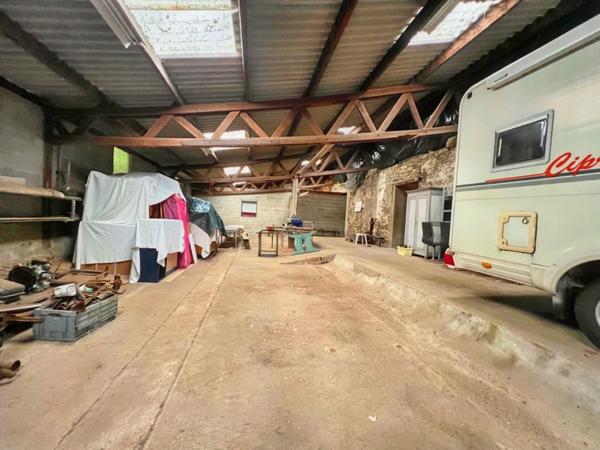 Maison à vendre 5 pièces (49) avec de nombreuses dépendances habitables