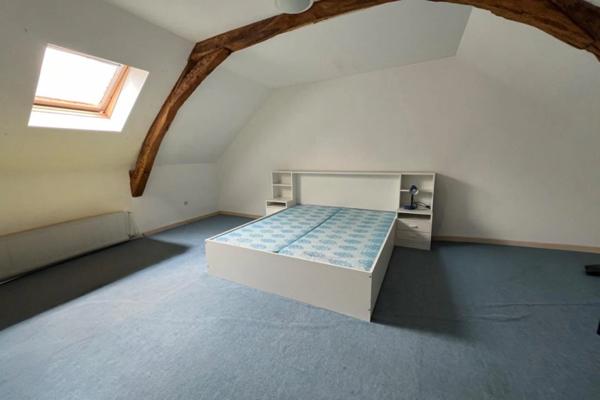 Maison à vendre 5 pièces (49) avec de nombreuses dépendances habitables