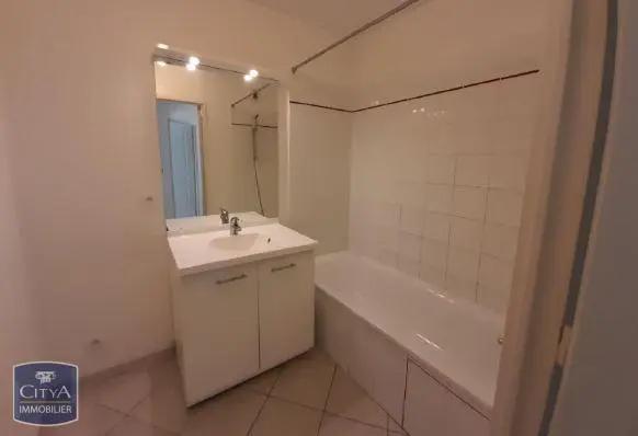 Appartement à louer 3 pièces 62.8m² Gaillard (74240)