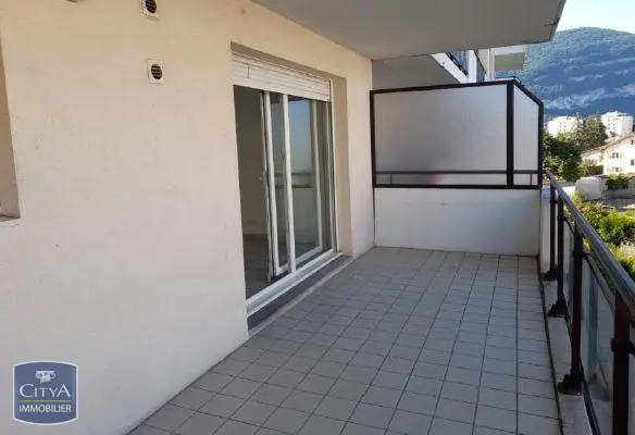 Appartement à louer 3 pièces 62.8m² Gaillard (74240)