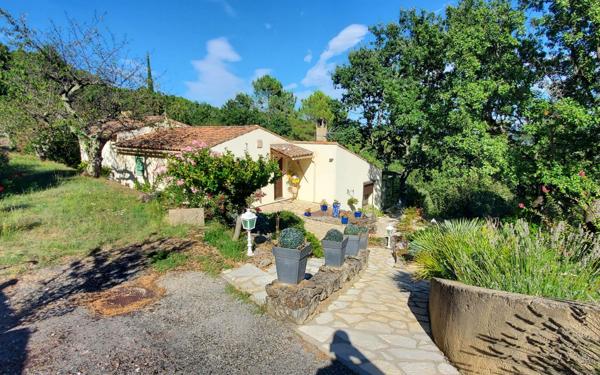 Maison à vendre    5 pièces • 185 m2 Chassiers