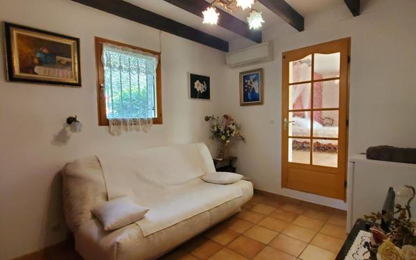 Maison à vendre    5 pièces • 185 m2 Chassiers