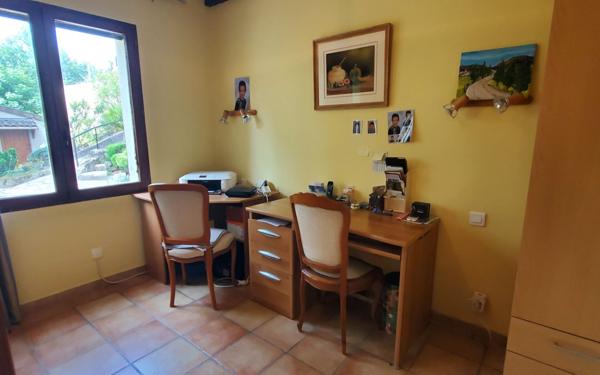 Maison à vendre    5 pièces • 185 m2 Chassiers