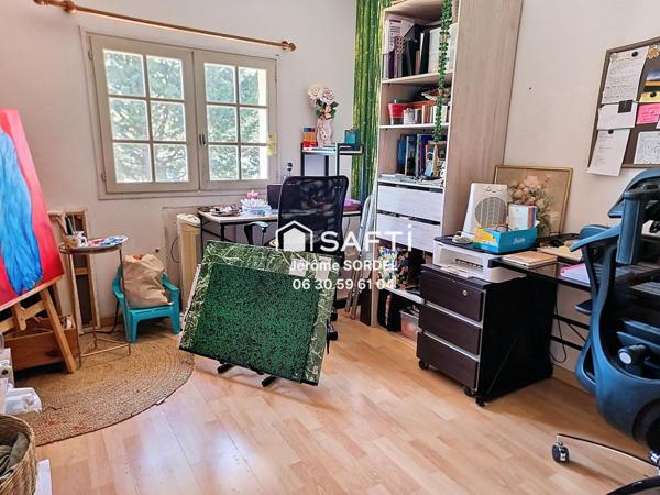 Taillan-Médoc / Maison de 203 m² / T9