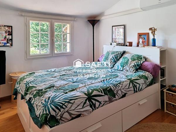 Taillan-Médoc / Maison de 203 m² / T9