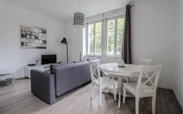 Appartement à vendre    2 pièces • 54 m2 Colmar