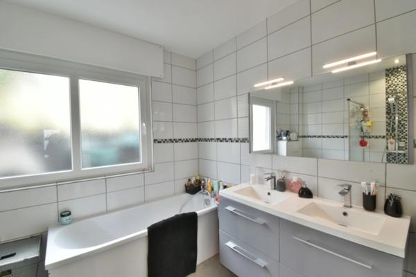 Nouveauté, Lys lez lannoy maison semi individuelle de 105m2 avec garage