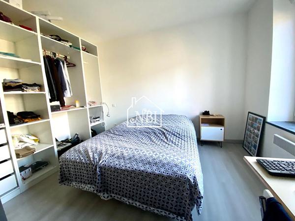A LOUER T2 rénové 50 m2 hyper centre LAVAL