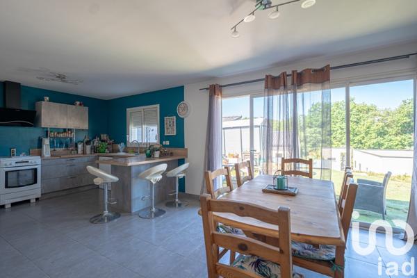 House for sale 4 rooms 94 m² Baix