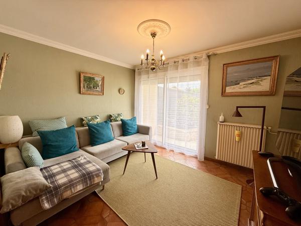Maison  6 pièce(s)  4 chambre(s)  115.56 m²