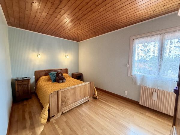 Maison  6 pièce(s)  4 chambre(s)  115.56 m²