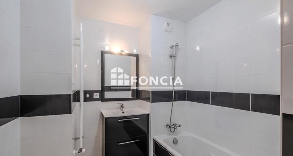 Location Appartement 3 pièces 61.61 m² - Saint-julien-en-genevois 74160