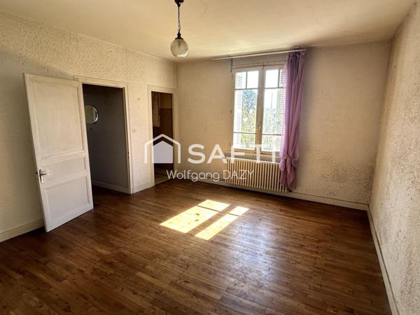 Maison à rénover avec du cachet et fort potentiel