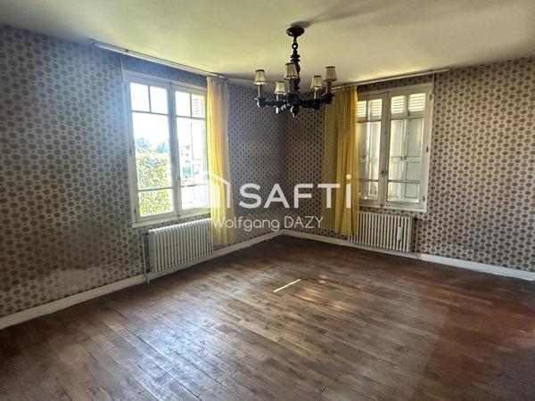 Maison à rénover avec du cachet et fort potentiel