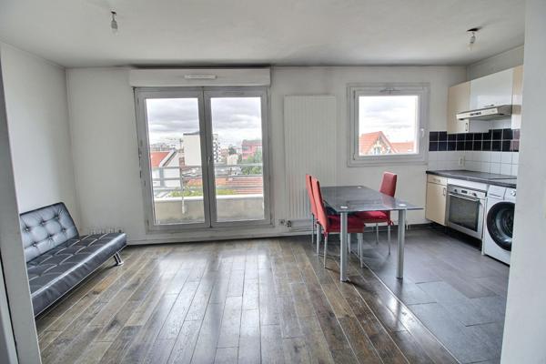 Appartement Le Pre Saint Gervais grand studio  avec coin nuit - cave et stationnement