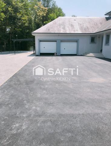 Maison familiale-4 chambres-vue dégagée-piscine