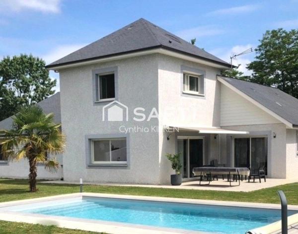 Maison familiale-4 chambres-vue dégagée-piscine