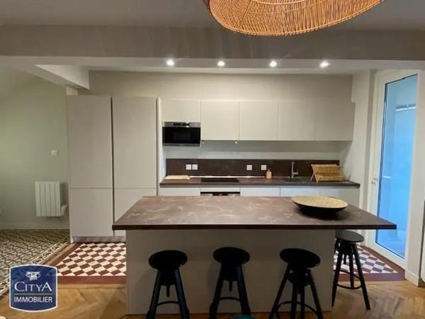 Maison à louer 4 pièces 86m² Talence (33400)