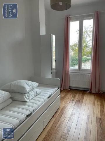 Maison à louer 4 pièces 86m² Talence (33400)