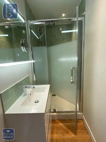 Maison à louer 4 pièces 86m² Talence (33400)