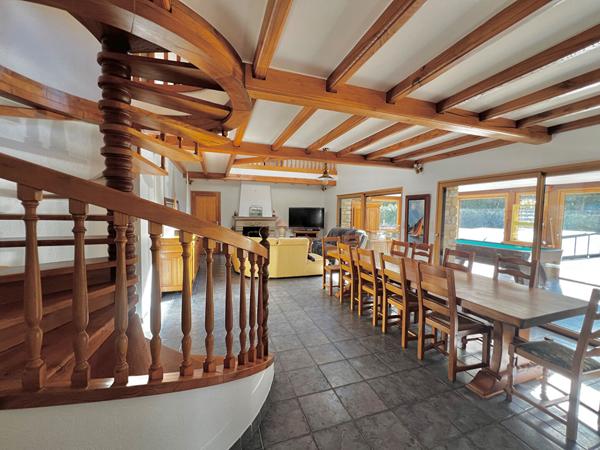 A vendre ensemble immobilier habitation et bâtiment professionnel à Sarzeau