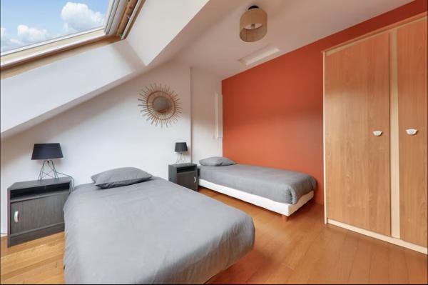 A vendre ensemble immobilier habitation et bâtiment professionnel à Sarzeau