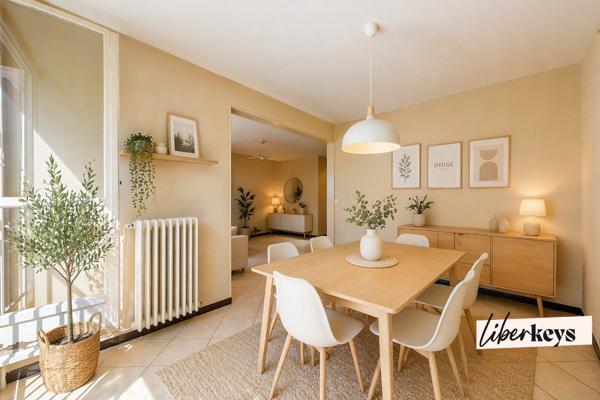 Grand T4 baigné de lumière – Traversant Est-Ouest, balcon et parc arboré de 2 000 m²